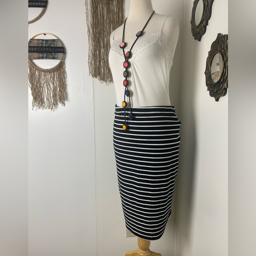 NWOT Shein body con horizontal striped black white midi skirt date 0XL = 12